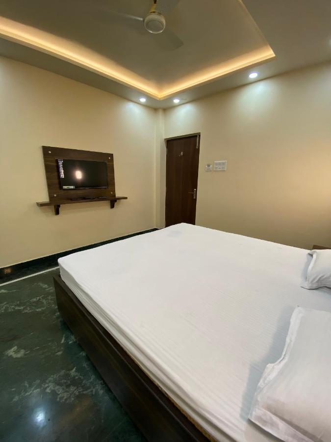 Shivam Hotels 加尔各答 外观 照片