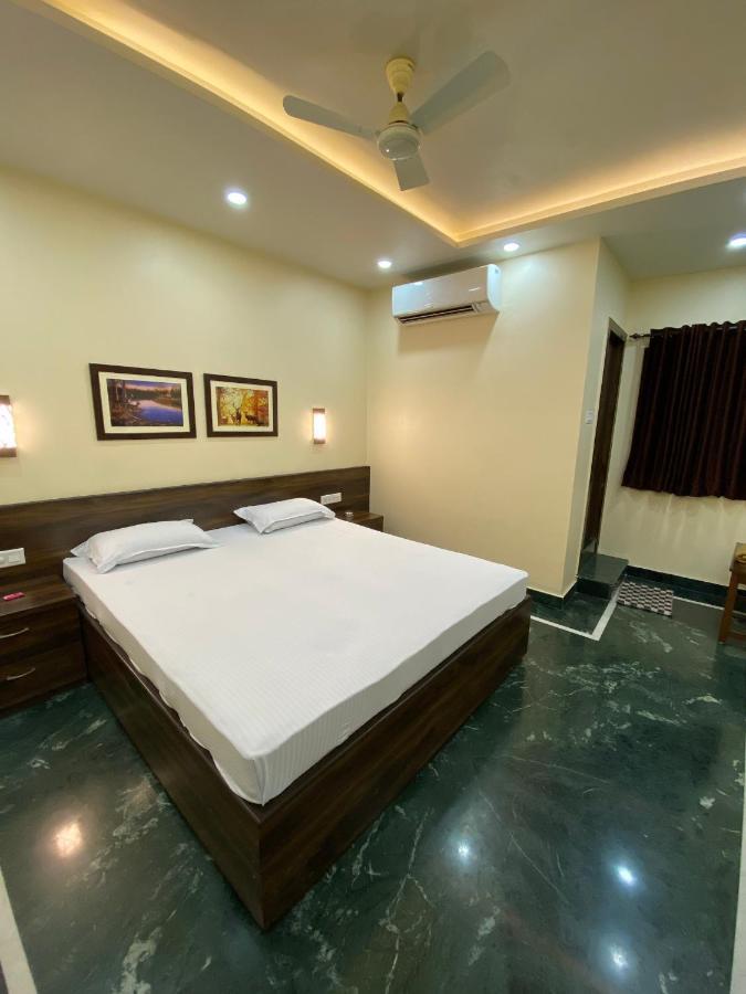 Shivam Hotels 加尔各答 外观 照片