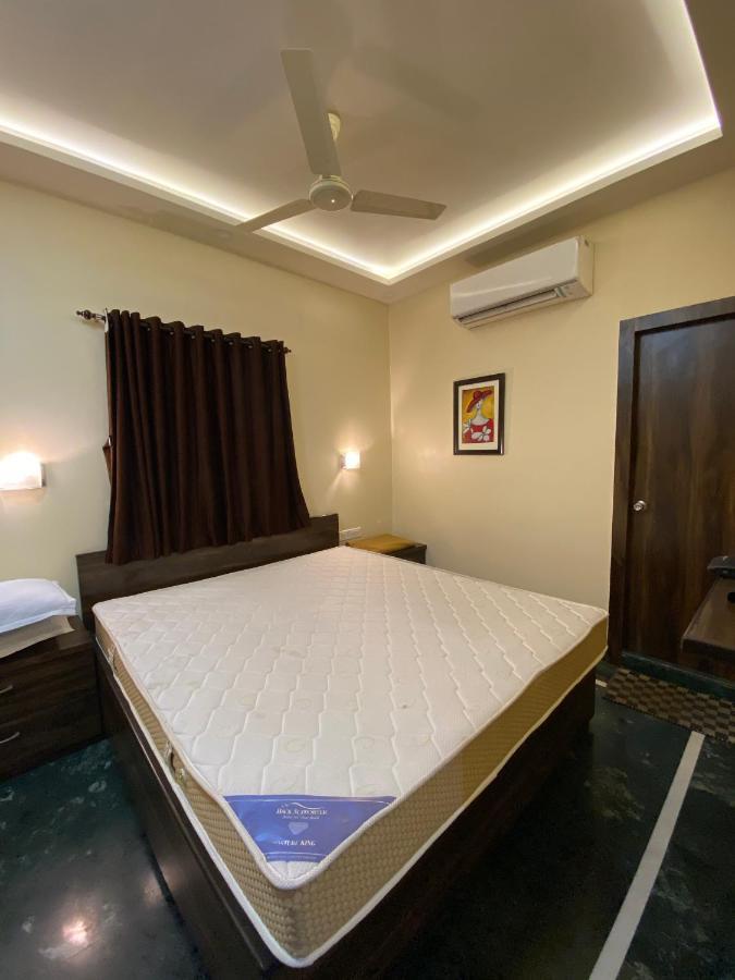 Shivam Hotels 加尔各答 外观 照片